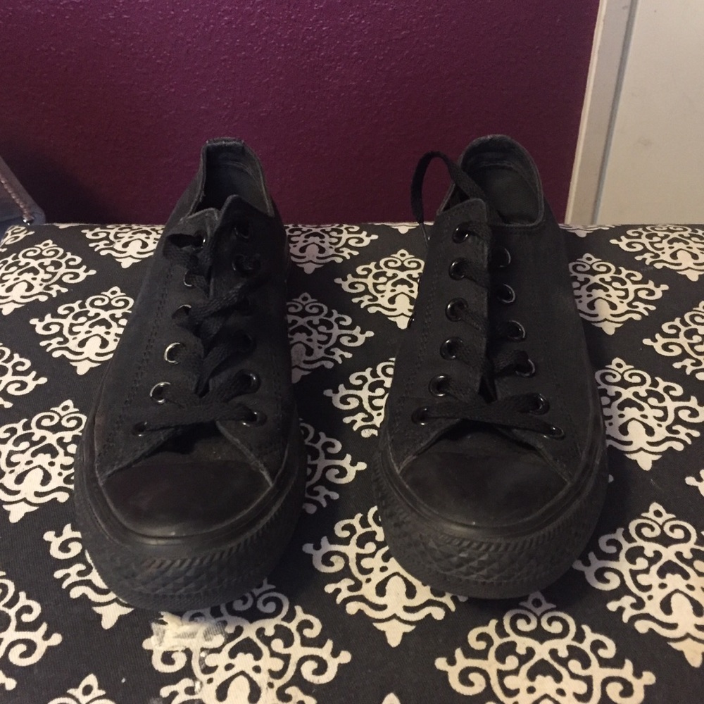 Black Converse